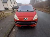 Gebraucht Peugeot 1007 Premium 73 PS (53 kW) 2006 Rot Van / Kleinbus