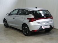 Gebraucht Hyundai i20 Trend 120 PS (88 kW) 2022 Silber Kleinwagen