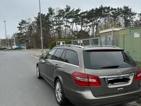 Gebraucht Mercedes E350 265 PS (194 kW) 2011 Grau Kombi