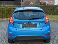 Gebraucht Ford Fiesta 82 PS (60 kW) 2010 Blau Kleinwagen