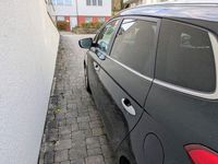 Gebraucht Kia Carens Attract 135 PS (99 kW) 2014 Schwarz Van / Kleinbus