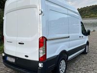 Second-hand Ford Transit 170 CP (125 kW) 2019 Alb Monovolum