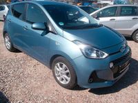 Gebraucht Hyundai i10 YES! 87 PS (63 kW) 2017 Blau Kleinwagen