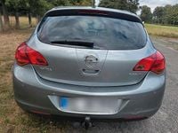 Gebraucht Opel Astra 110 PS (80 kW) 2012 Grau Limousine