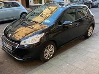 Gebraucht Peugeot 208 Active 82 PS (60 kW) 2014 Schwarz Kleinwagen