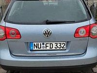 Gebraucht VW Passat 140 PS (102 kW) 2005 Grau Kombi