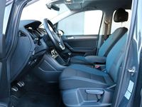 Gebraucht VW Touran IQ Drive 116 PS (85 kW) 2019 Grau Van / Kleinbus