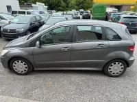 Gebraucht Mercedes B180 109 PS (80 kW) 2009 Grau Van / Kleinbus