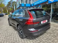 Używany Volvo XC60 Core 197 KM (144 kW) 2024 Szary SUV