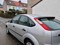 Second-hand Ford Focus 101 CP (74 kW) 2005 Argintiu Berlinǎ