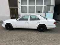 Gebraucht Mercedes E320 Sportline 220 PS (161 kW) 1995 Weiß Limousine