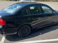 Gebraucht BMW 318 143 PS (105 kW) 2009 Schwarz Limousine