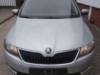 Gebraucht Skoda Rapid 90 PS (66 kW) 2015 Silber Kombi