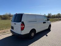 Gebraucht Hyundai H-1 116 PS (85 kW) 2011 Weiß Van / Kleinbus