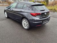 Gebraucht Opel Astra Dynamic 125 PS (91 kW) 2015 Schwarz Limousine