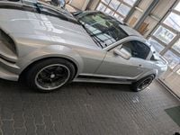 Gebraucht Ford Mustang GT 305 PS (224 kW) 2008 Silber Coupé