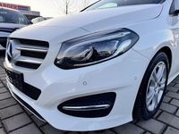 Gebraucht Mercedes B200 AMG 136 PS (100 kW) 2015 Weiß Van / Kleinbus