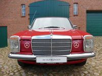 Gebraucht Mercedes 200/8 95 PS (69 kW) 1974 Rot Limousine