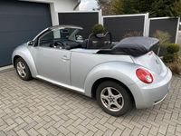 Gebraucht VW New Beetle 105 PS (77 kW) 2007 Silber Kleinwagen