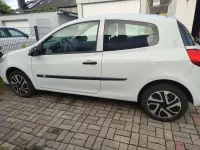 Gebraucht Renault Clio II 75 PS (55 kW) 2009 Weiß Limousine