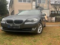 Gebraucht BMW 530 258 PS (189 kW) 2011 Grau Limousine