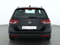 Gebraucht VW Passat 150 PS (110 kW) 2022 Schwarz Kombi