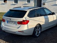 Gebraucht BMW 330 Sport Line 258 PS (189 kW) 2013 Weiß Kombi