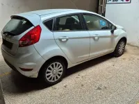 Gebraucht Ford Fiesta Trend 82 PS (60 kW) 2012 Weiß Limousine