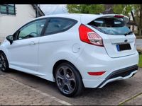 Gebraucht Ford Fiesta ST 182 PS (133 kW) 2016 Weiß Kleinwagen