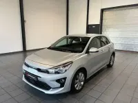 Gebraucht Kia Rio Vision 101 PS (74 kW) 2023 Silber Limousine