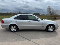 Second-hand Mercedes E240 177 CP (130 kW) 2004 Argintiu Berlinǎ