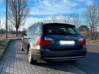 Gebraucht BMW 320 170 PS (125 kW) 2008 Grau Kombi