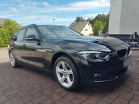 Gebraucht BMW 320 Sport Line 190 PS (139 kW) 2017 Schwarz Kombi