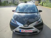 Gebraucht Toyota Aygo X-play 69 PS (50 kW) 2016 Schwarz Kleinwagen