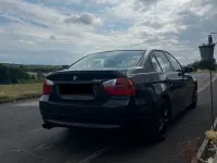 Gebraucht BMW 318 Basis 129 PS (94 kW) 2007 Schwarz Limousine