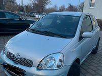 Gebraucht Toyota Yaris 65 PS (47 kW) 2004 Blau Kleinwagen