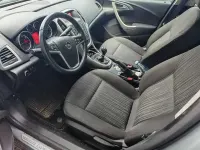 Gebraucht Opel Astra Edition 101 PS (74 kW) 2010 Grau Limousine