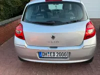 Gebraucht Renault Clio III 139 PS (102 kW) 2006 Silber Kleinwagen