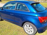 Gebraucht Audi A1 Ambiente 122 PS (89 kW) 2014 Blau Kleinwagen