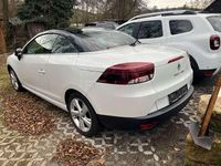 Gebraucht Renault Mégane Cabriolet Luxe 110 PS (80 kW) 2014 Weiss "nacre" Cabrio