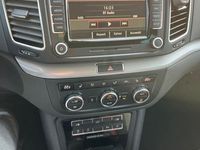 Gebraucht VW Sharan 170 PS (125 kW) 2013 Weiß Van / Kleinbus