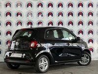 Gebraucht Smart ForFour Electric Drive 60 kW (82 PS) 2021 Schwarz Limousine