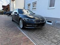 Gebraucht BMW 750 400 PS (294 kW) 2017 Grau Limousine