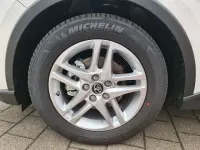 Gebraucht Toyota C-HR Basis 122 PS (89 kW) 2023 Weiß SUV