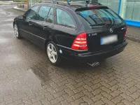 Gebraucht Mercedes C320 224 PS (164 kW) 2005 Schwarz Kombi