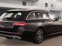 Gebraucht Mercedes E300 306 PS (225 kW) 2020 Schwarz/baltic black Kombi
