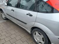 Gebraucht Ford Focus 101 PS (74 kW) 2003 Silber Limousine