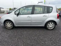 Używany Renault Modus 103 KM (75 kW) 2011 Srebrny Minivan