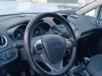Gebraucht Ford Fiesta 95 PS (69 kW) 2014 Weiß Kleinwagen