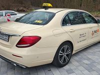 Gebraucht Mercedes E200 150 PS (110 kW) 2019 Gelb Limousine
